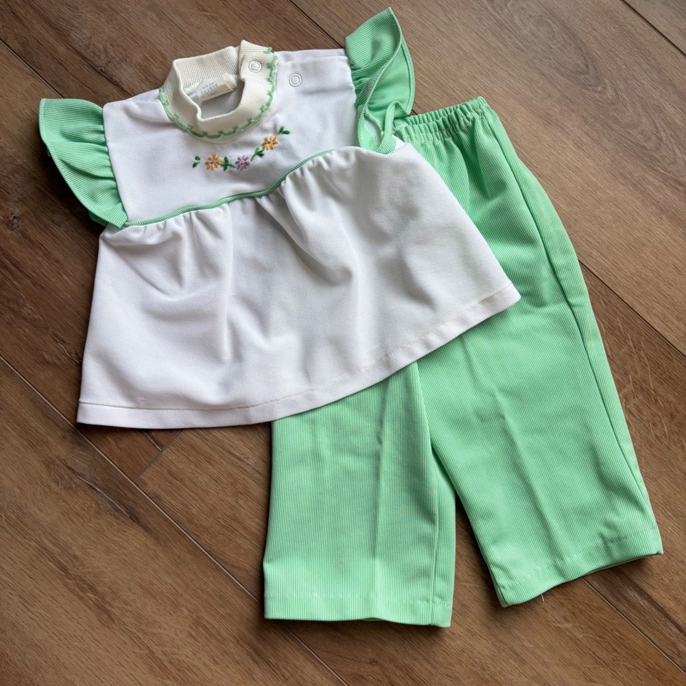 VTG 70's 6-9M Toddle Time Set Embroidered Flowers and Flutter Sleeves Primitive